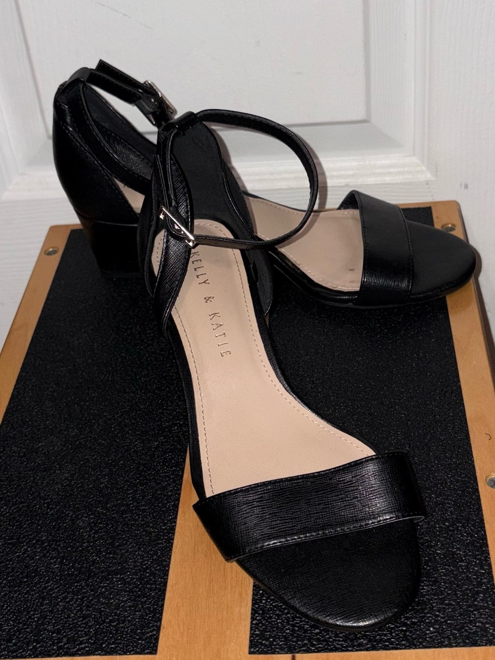 Kelly & Katie Sandal wedges